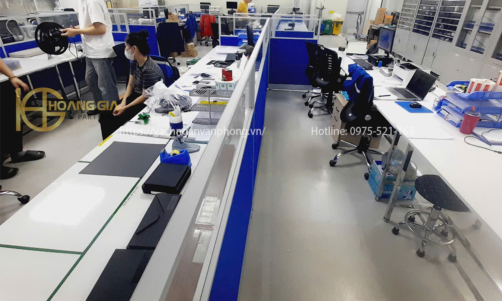 Thi công vách ngăn nỉ kính khung nhôm tại Bắc Ninh