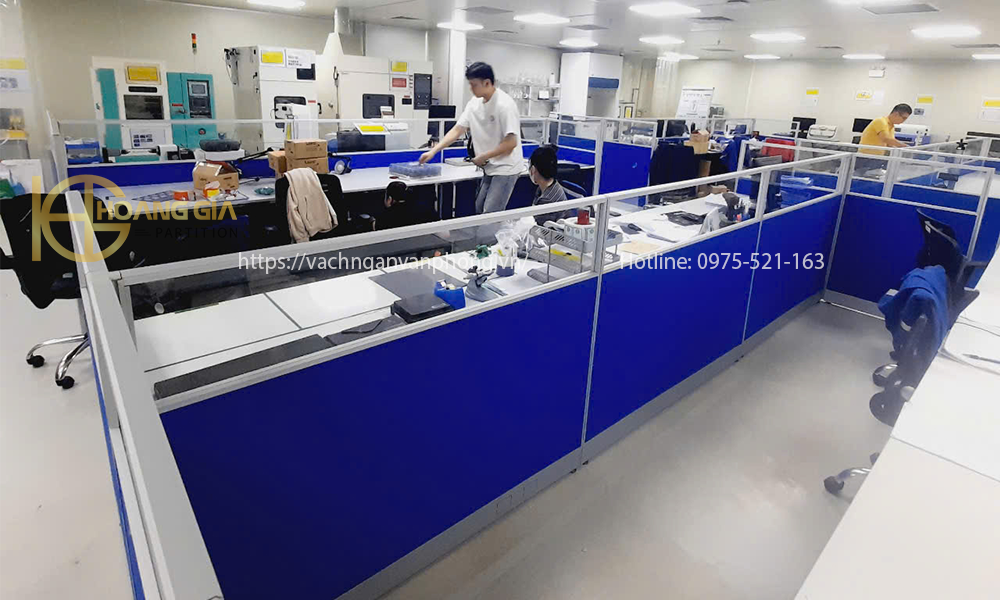 Thi công vách ngăn nỉ kính khung nhôm tại Bắc Ninh